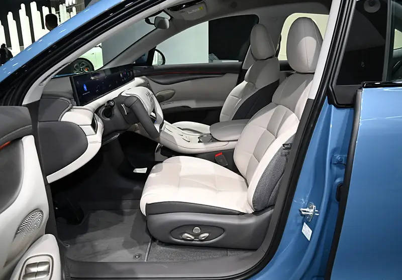 入门即满配!智己LS6剧院版正式上市权益价21.99万起