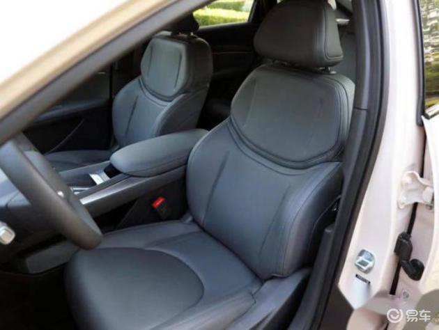 24款MONA M03 620版:你的实用贴心座驾