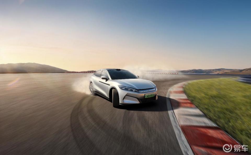 年轻人的第一台旗舰轿车,比亚迪汉L起售价20.98万元