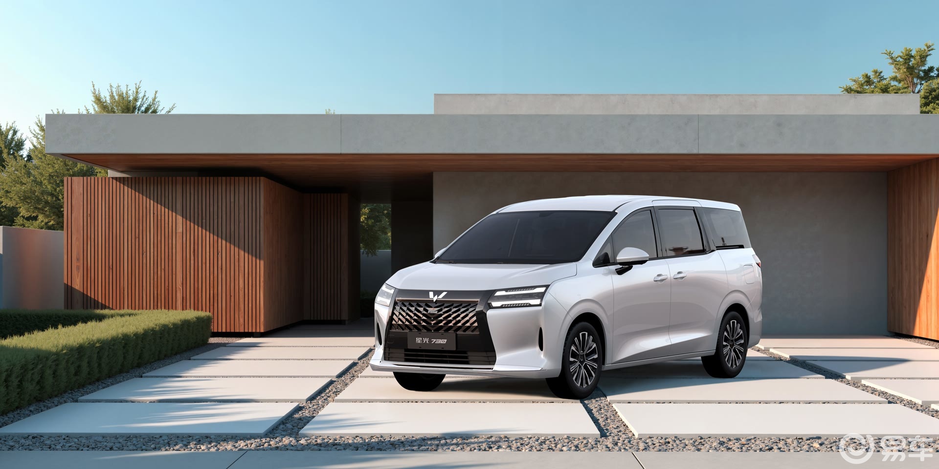 五菱全新MPV定名星光730!将于四季度上市