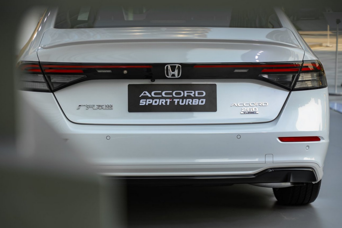 为什么说年轻人第一台车买雅阁,没人投反对票