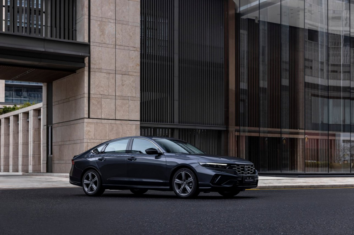 为什么说年轻人第一台车买雅阁,没人投反对票