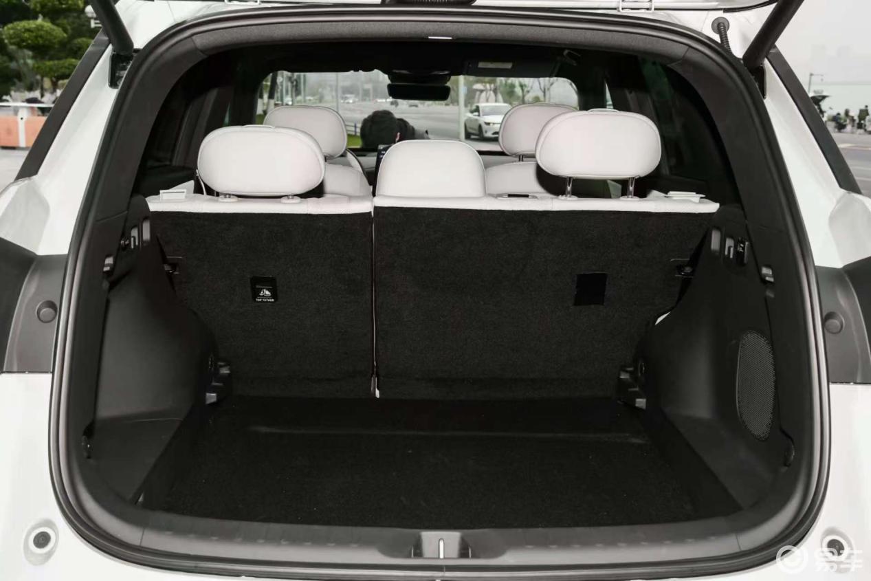 10多万预算,选宋PLUS DM-i还是长安启源Q07?