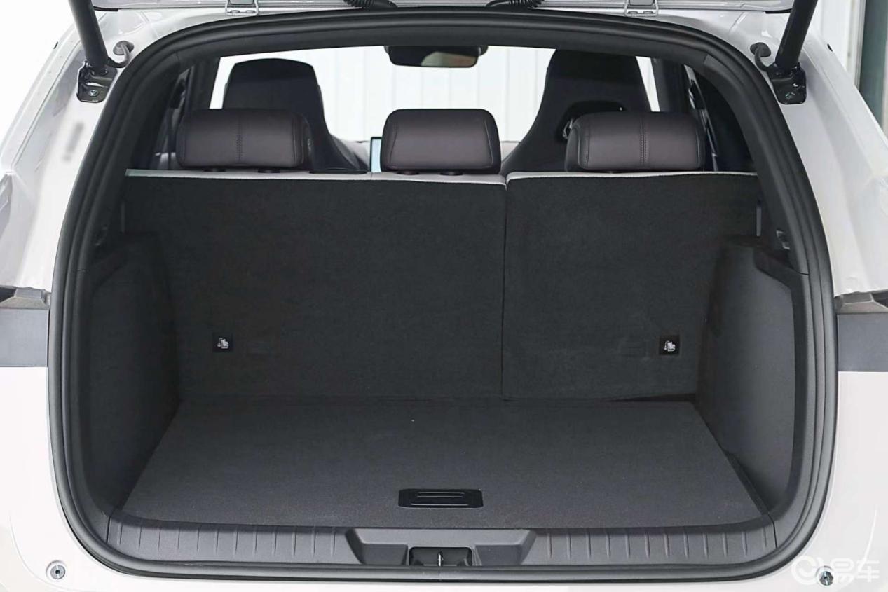 10多万预算,选宋PLUS DM-i还是长安启源Q07?