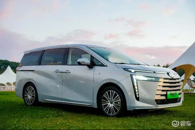 传祺E8+ vs 理想L6 Pro:家庭用车优选大对决