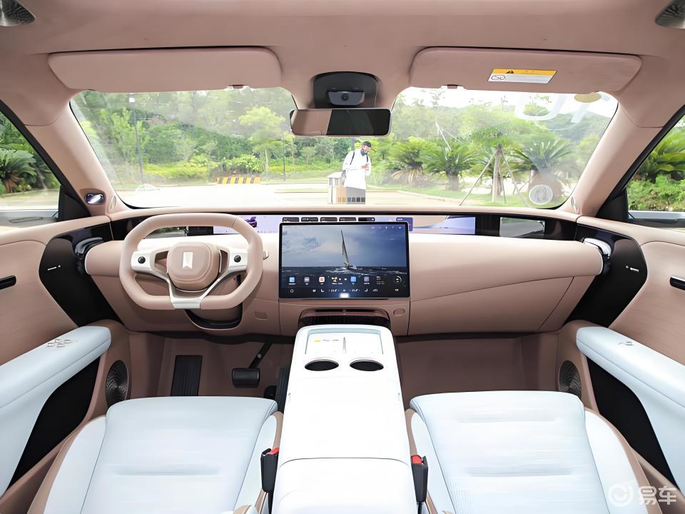 20万预算,想要高颜值+强动力,阿维塔06值不值得选?