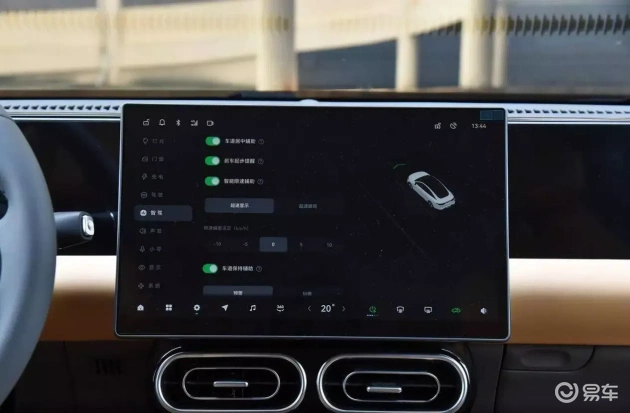 夏日车战,10万级车型40°C下大比拼,谁最凉快