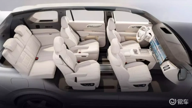 问界M8 vs 深蓝S09:谁的价值高出6万