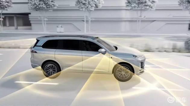 问界M8 vs 深蓝S09:谁的价值高出6万