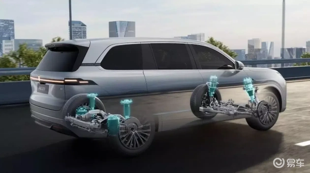 问界M8 vs 深蓝S09:谁的价值高出6万