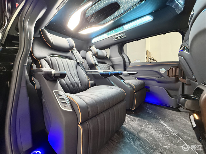 丰田赛那与格瑞维亚对比:高顶满配,哪个更适合你?