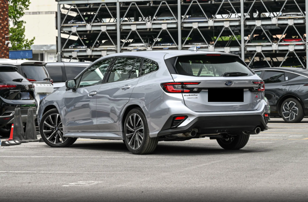 外观时尚运动,配CVT无级变速箱,这车上市