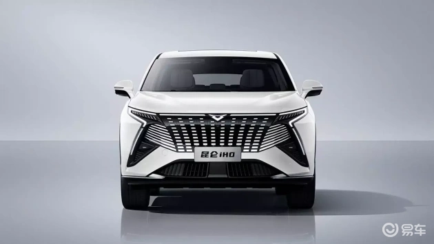 五粮液大手笔推出新车,订单超8K辆,特色车标亮眼