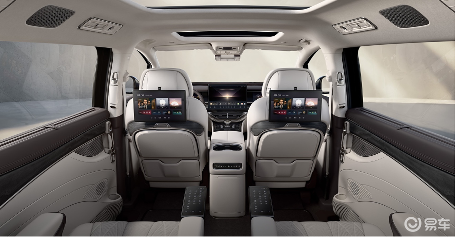 高端MPV选车难?相比腾势D9,现在岚图梦想家更适合入手