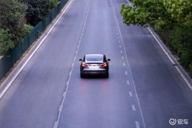 电车PK油车：谁更适合你？轻松选车指南