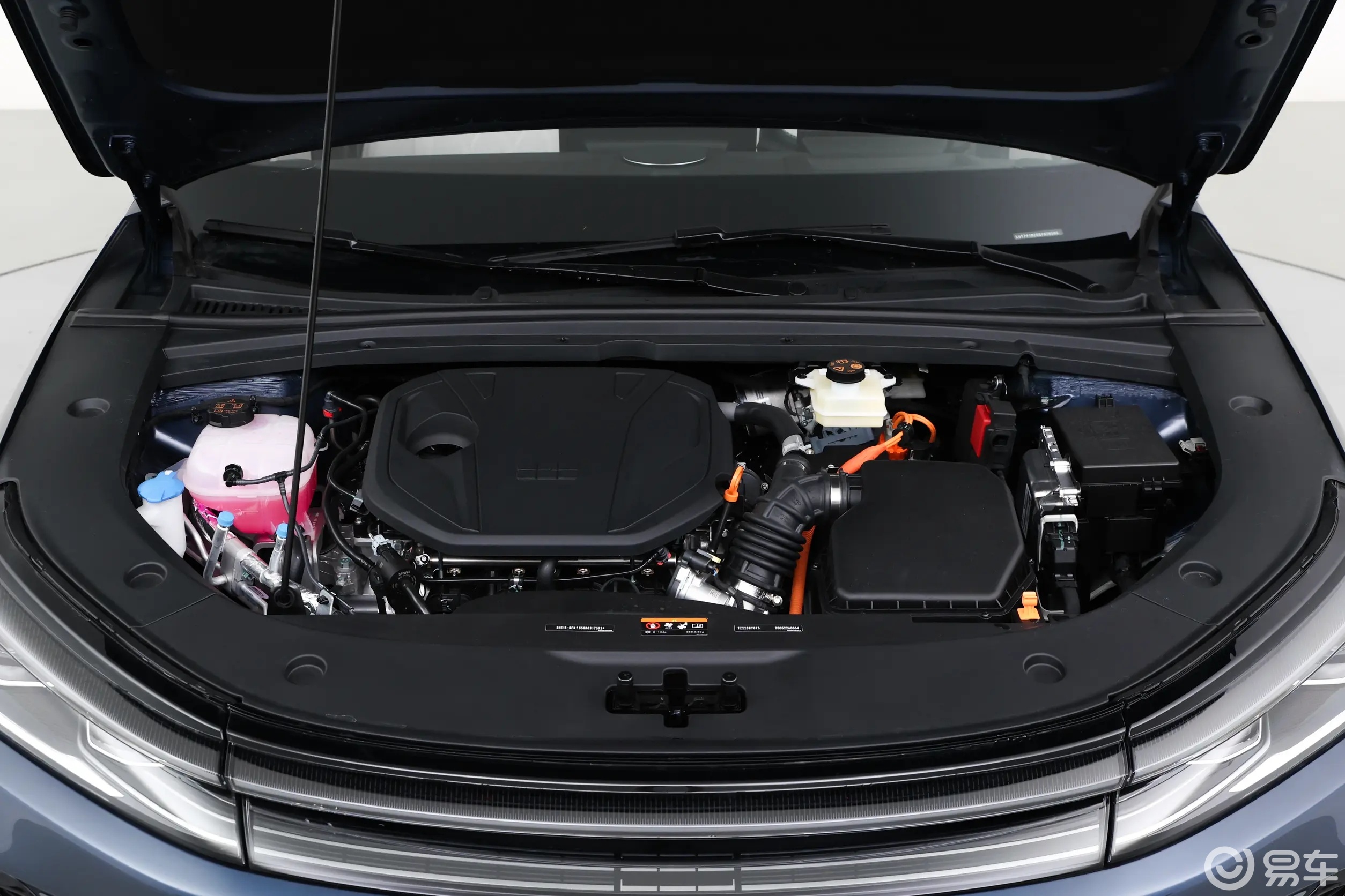 10.38万元起,吉利银河A7开启预售,续航2100km