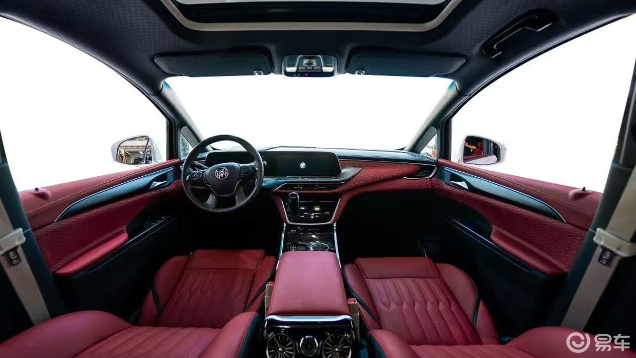 别克 GL8 波尔多红内饰改装：重塑豪华 MPV 新范式