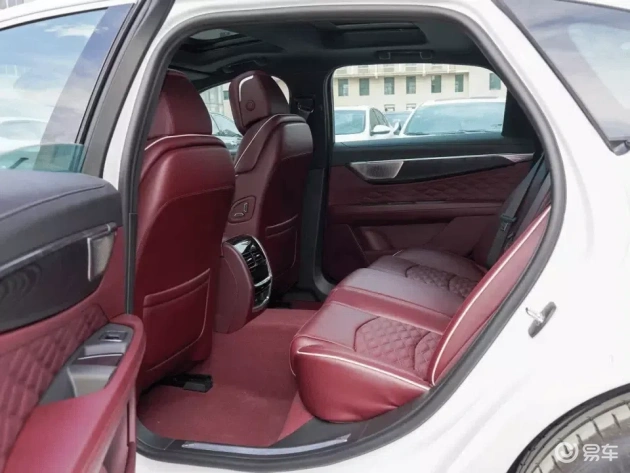 凯迪拉克CT6降价至27.97万,是否值得购买