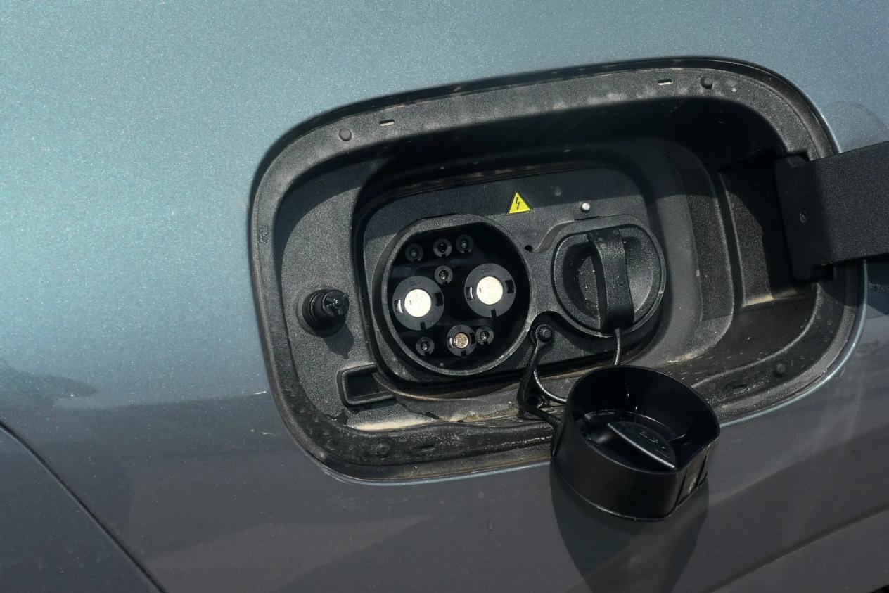 央企背书的长安启源A07不止定位比秦L EV高一级