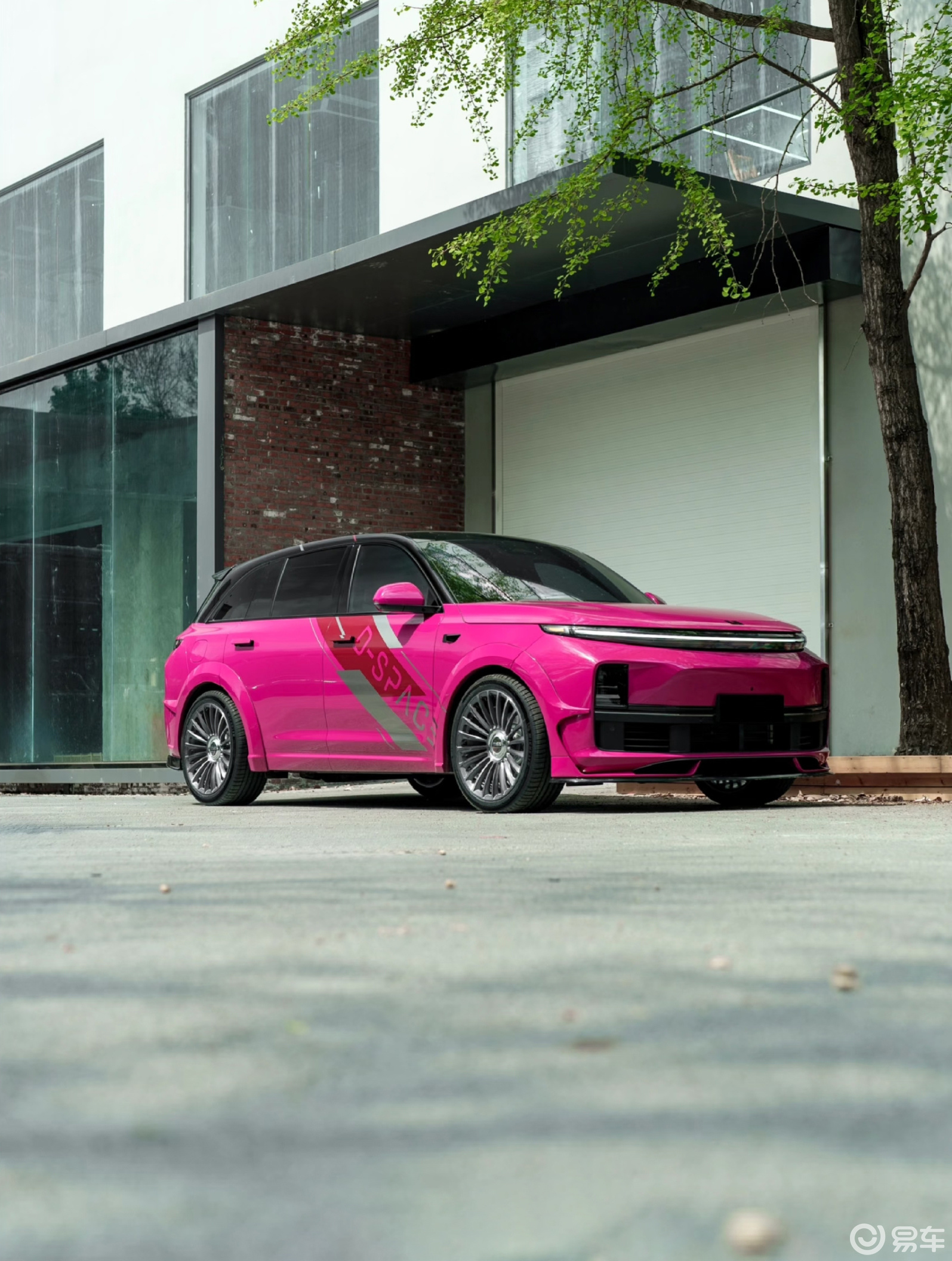 理想L7外饰改装:甜菜根紫 + 定制包围,重塑美学新境