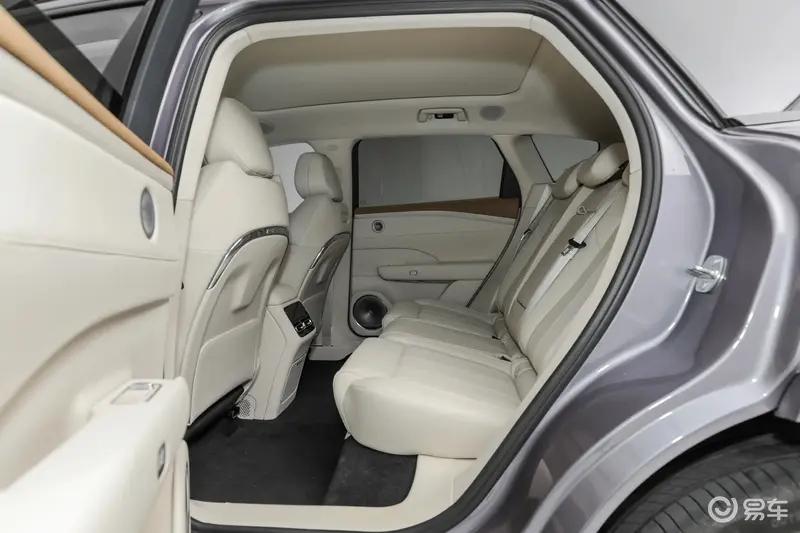 岚图FREE+累计大定突破2万台 首批搭载华为乾崑智驾ADS 4