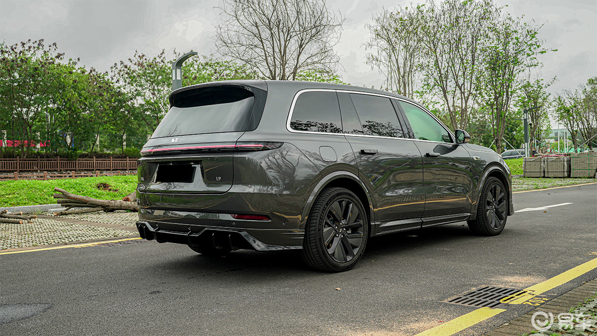 解构理想 L9 的美学:小包围改装重塑旅途惊艳的流动诗篇