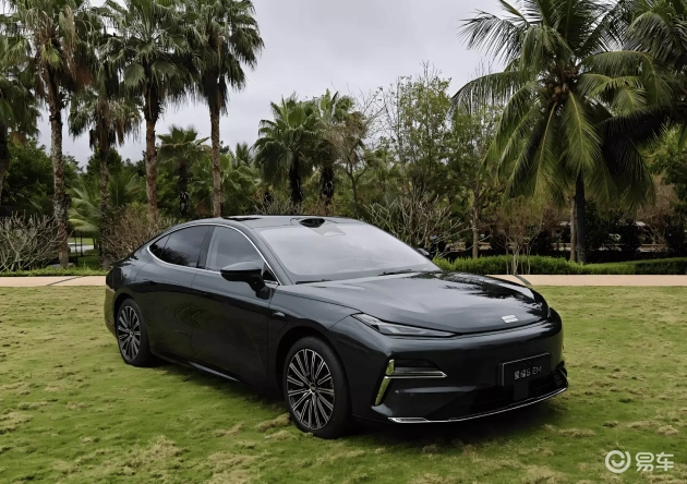 C级插混轿车选谁?A9L、星耀8 EM与汉DM-i大比拼