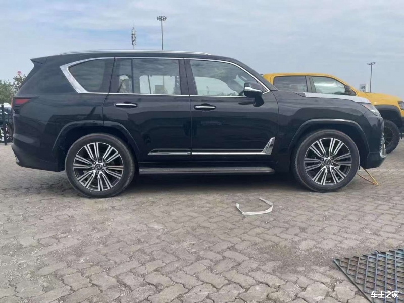 雷克萨斯LX600四座五座版全新最低报价