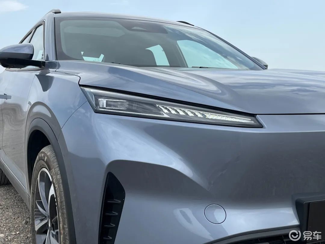 10万出头买顶配合资SUV,竟有YU7同款功能?