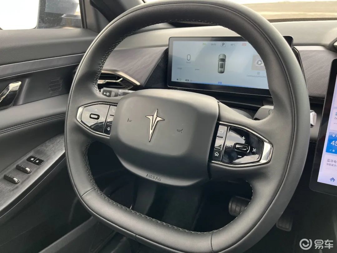 10万出头买顶配合资SUV,竟有YU7同款功能?