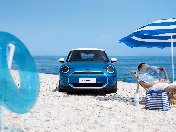 全新电动MINI Cooper“最小单位的海”限定色上市