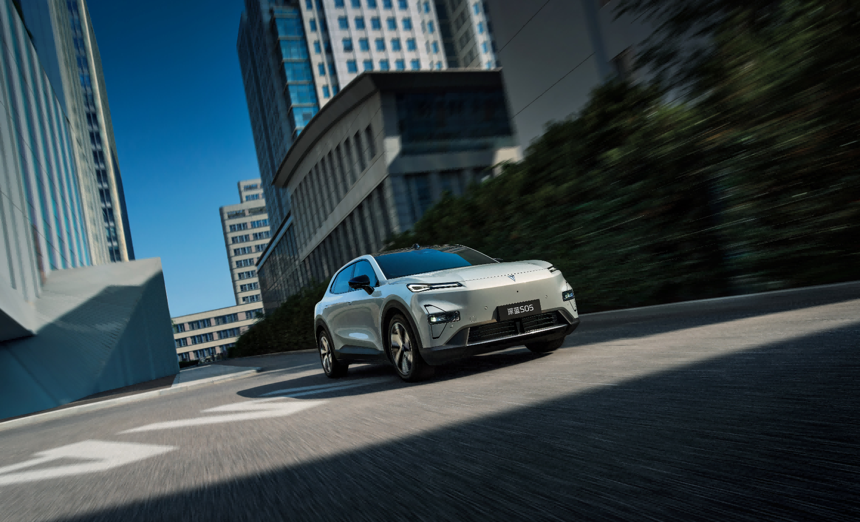 15万元以内新能源SUV,深蓝S05与零跑C10怎么选?