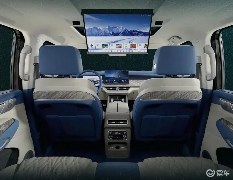 全新坦克500将于8月11日开启预售 配备“冰箱彩电大沙发”