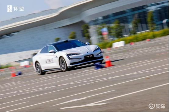 仰望U7先锋驾控体验营-长春站 新能源汽车的极致驾驭盛宴