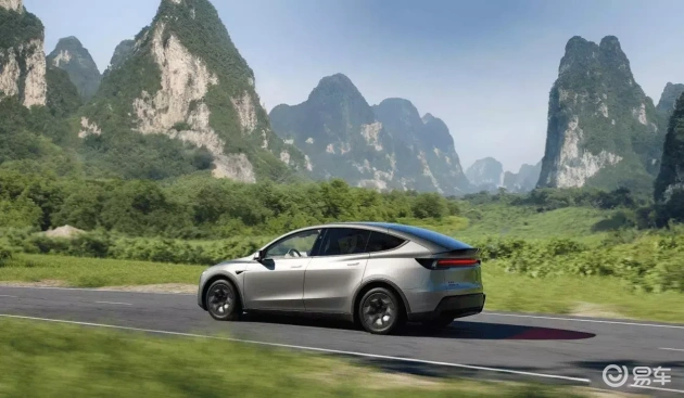 比较Model Y L与理想i8 6座版,价格差800元,如何选择