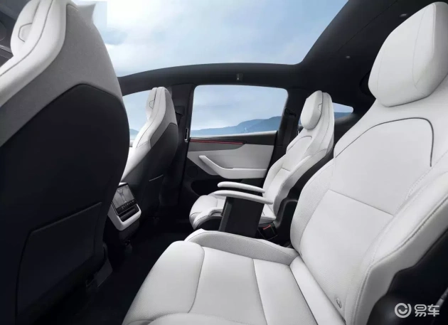比较Model Y L与理想i8 6座版,价格差800元,如何选择