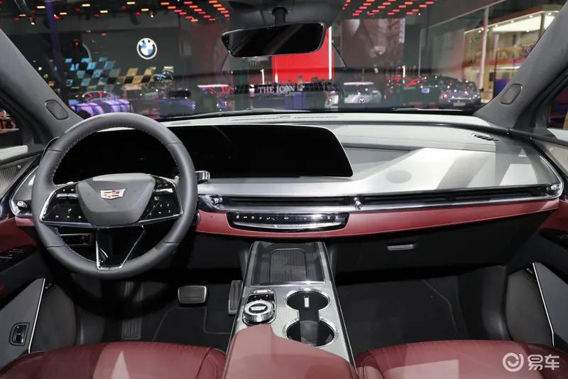 2025成都车展:凯迪拉克全新XT5限时惊喜价22.99万元起