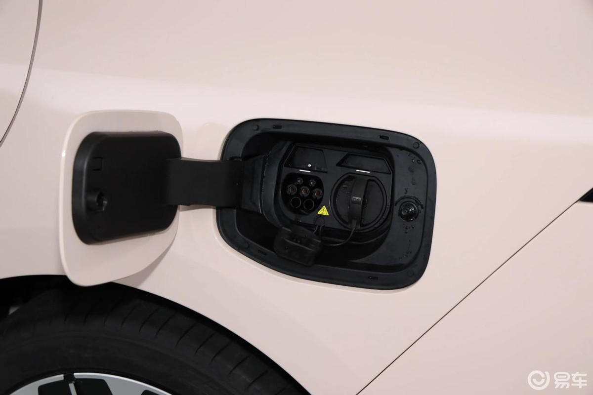 长安启源A06 VS日产N7,新能源时代选合资还是国产?