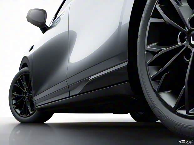 限时售9.28万起 零跑Lafa5正式上市 中国版“电动高尔夫”来了!