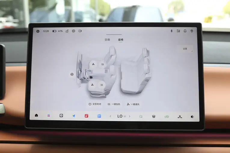 年底购车看零跑C10:销量火爆+全球品质+家庭舒享