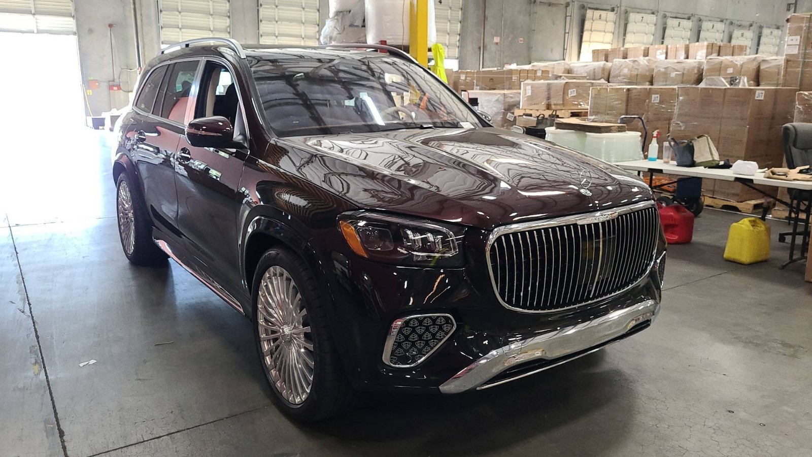 2024款迈巴赫GLS600顶级四座商务美规SUV 现车促销