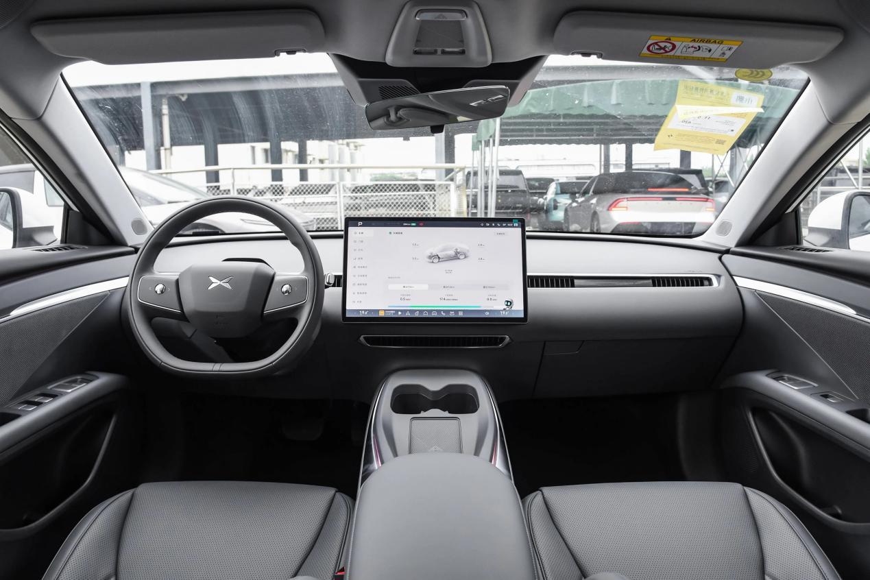 长安启源A06正式上市,对比小鹏M03,谁更出众?