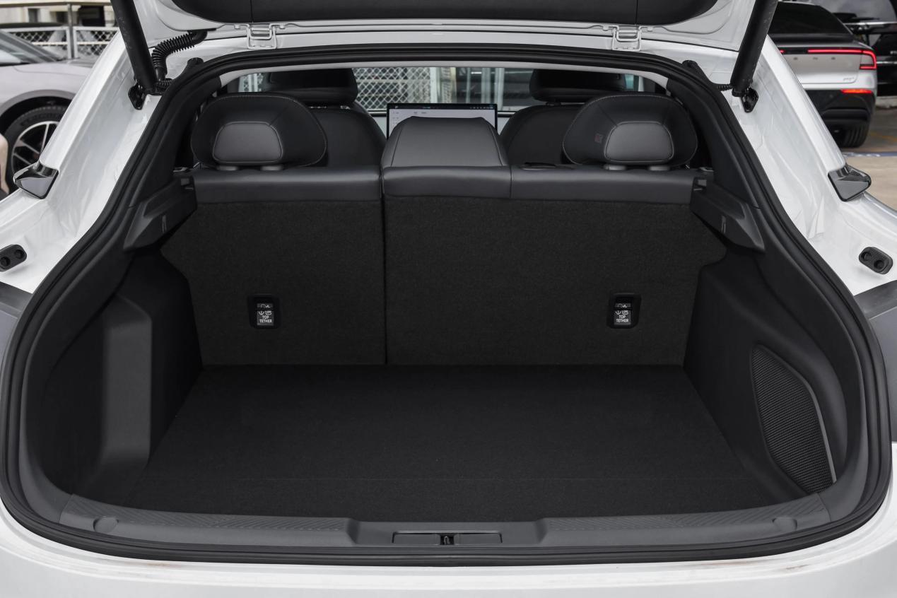 长安启源A06正式上市,对比小鹏M03,谁更出众?