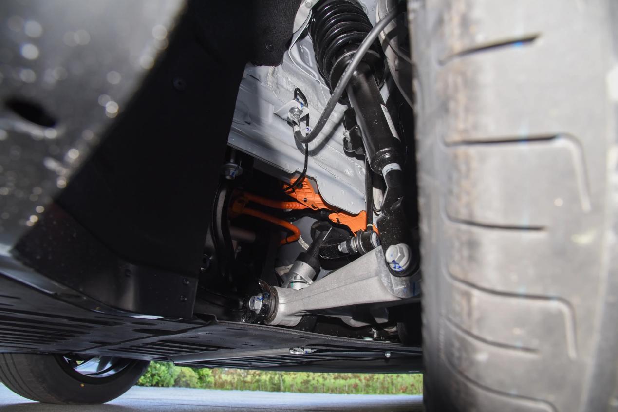 长安启源A06正式上市,对比小鹏M03,谁更出众?