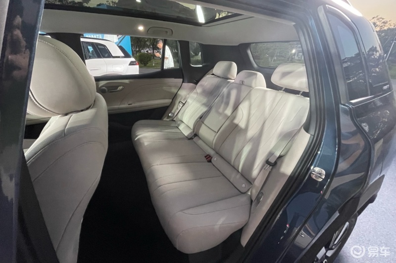 埃安首个双动力车型,i60上市限时焕新价10.48万起