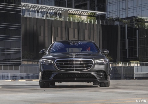 奔驰S级墨版最新报价154万起 欢迎试乘试驾