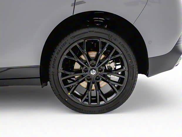 限时售9.28万起 零跑Lafa5正式上市 中国版“电动高尔夫”来了!