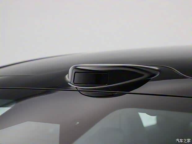 限时售9.28万起 零跑Lafa5正式上市 中国版“电动高尔夫”来了!