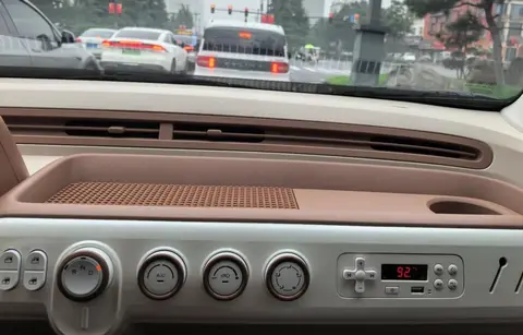 退休教师的晚年伴侣：小马让我的退休生活更精彩